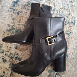NWOT Nine West black leather ankle heeled boots size 6.5